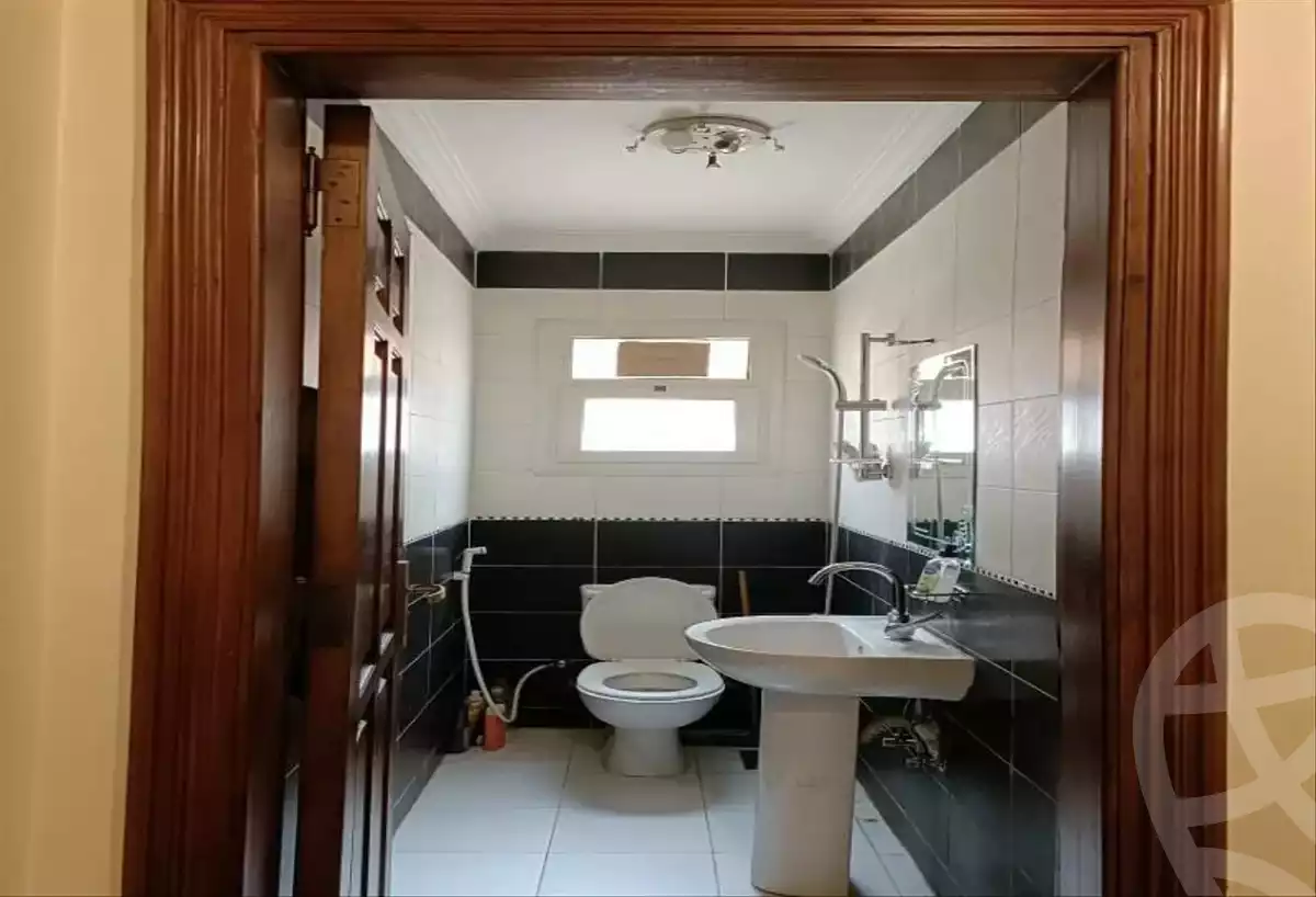https://aqarmap.com.eg/en/listing/6313002-for-sale-cairo-el-sheikh-zayed-city-small-investor