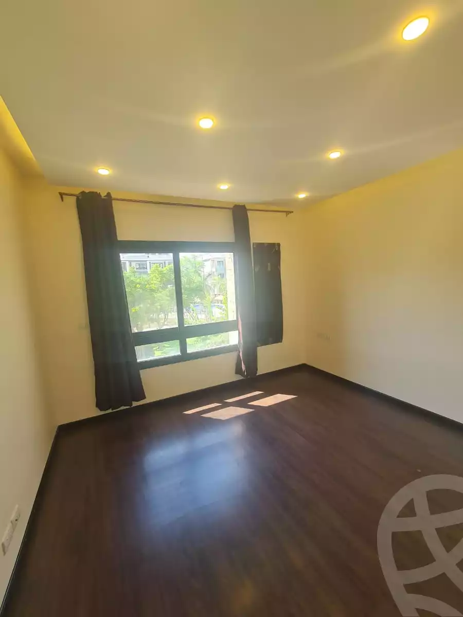 https://aqarmap.com.eg/ar/listing/6313232-for-sale-cairo-el-sheikh-zayed-city-compounds-beverly-hills