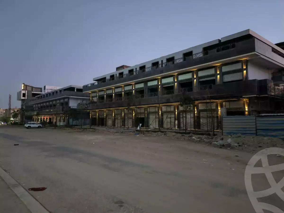 https://aqarmap.com.eg/ar/listing/6313732-for-sale-cairo-6th-of-october-compounds-west-el-balad-mall-oad