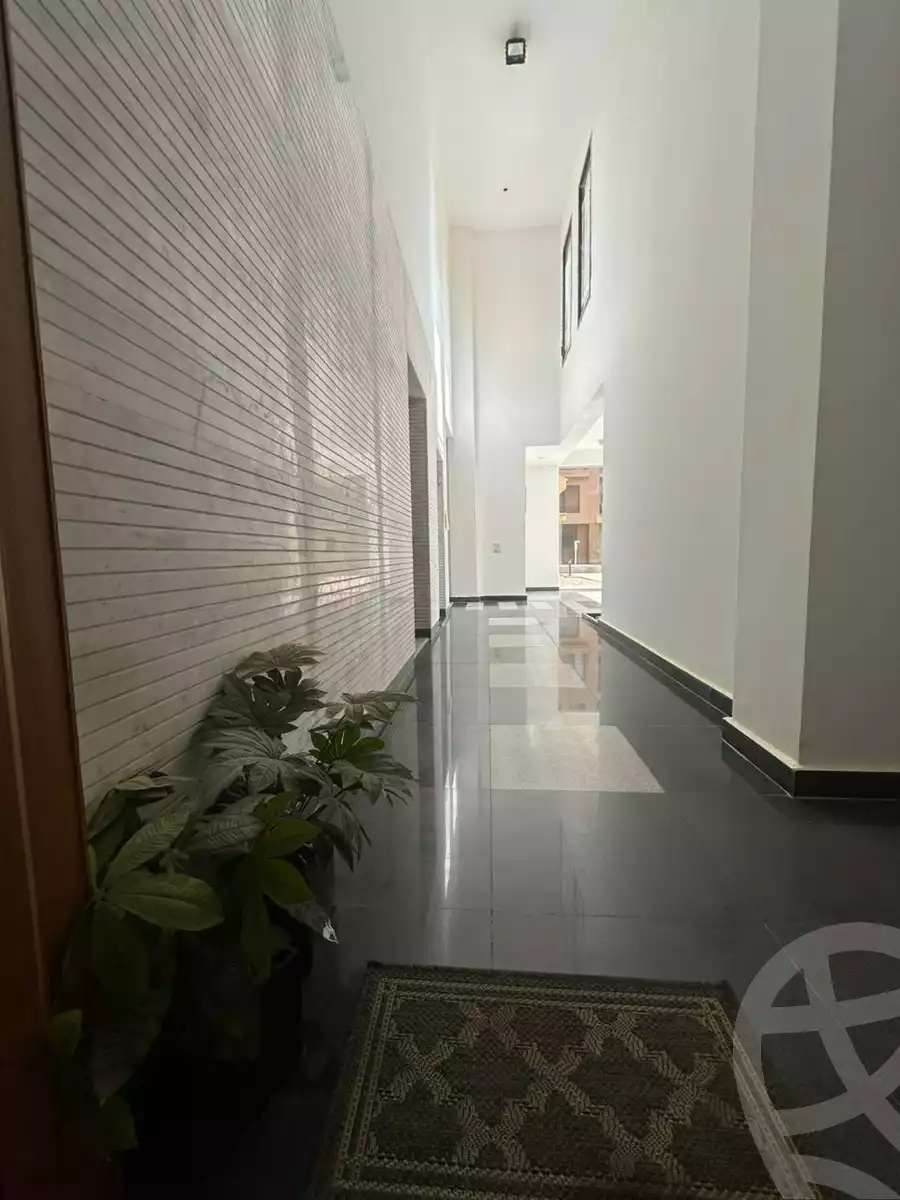 https://aqarmap.com.eg/ar/listing/6313971-for-rent-cairo-el-sheikh-zayed-city-compounds-kmbwnd-wyst-twn-swdyk