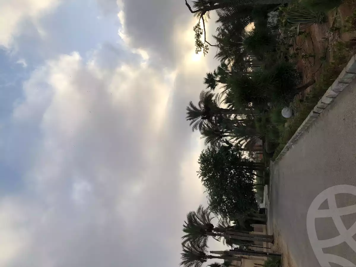 https://aqarmap.com.eg/ar/listing/6314278-for-sale-cairo-el-sheikh-zayed-city-compounds-ofok-1