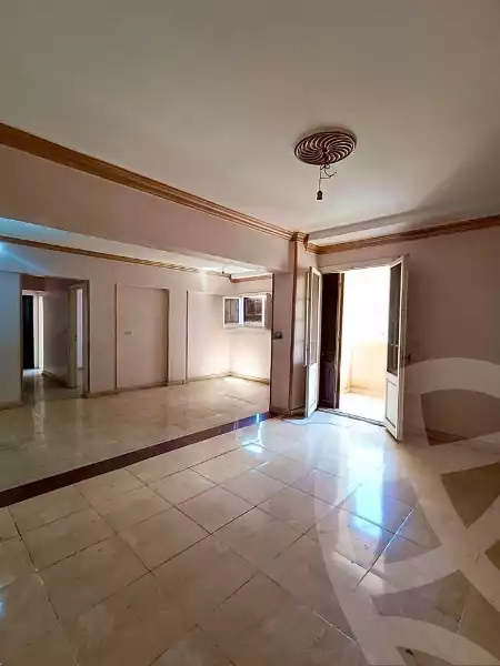https://aqarmap.com.eg/ar/listing/6315765-for-sale-alexandria-el-mandara-shr-mlk-hfny