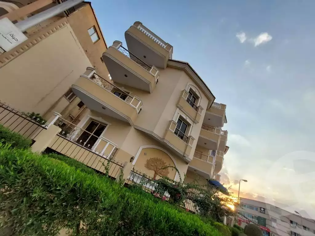 https://aqarmap.com.eg/ar/listing/6317314-for-sale-cairo-new-cairo-el-ahyaa-first-neighborhood-street-2