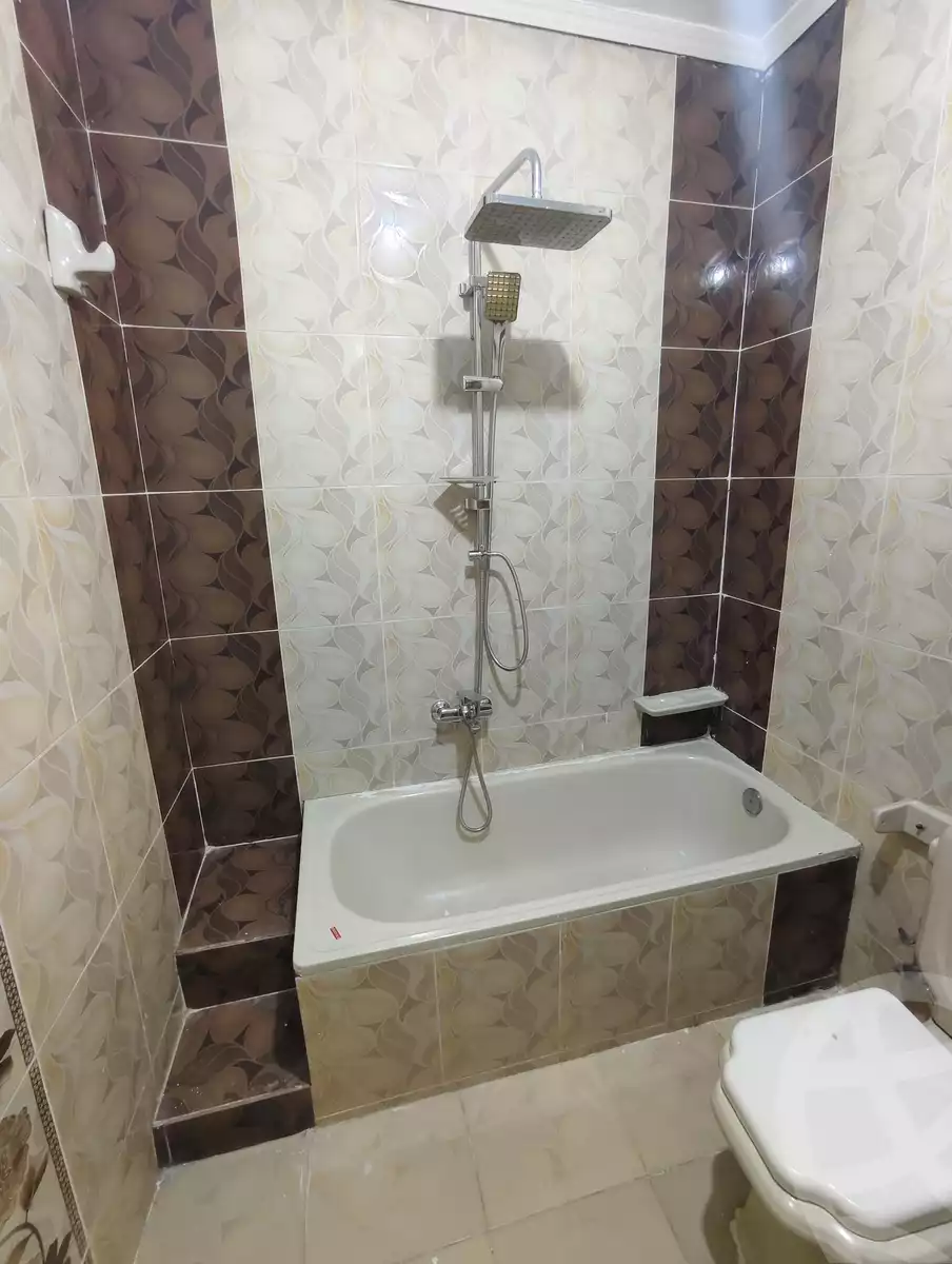 https://aqarmap.com.eg/en/listing/6317521-for-sale-cairo-ain-shams-6-october-st