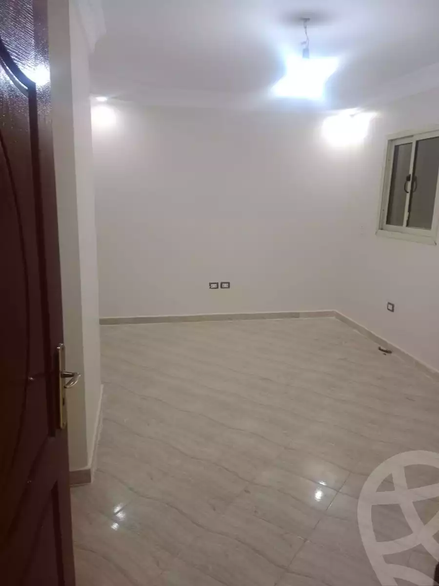 https://aqarmap.com.eg/ar/listing/6320506-for-sale-cairo-helwan-helwan-el-sharkeya-ryad-pasha-st