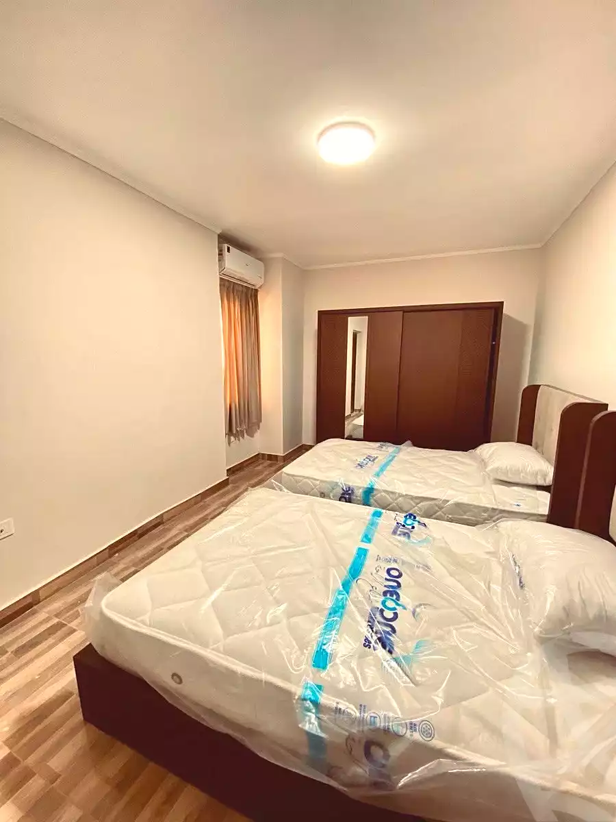 https://aqarmap.com.eg/ar/listing/6321976-for-rent-cairo-6th-of-october-el-ahyaa-neighborhood-2nd-divided-from-al-kafrawei-st