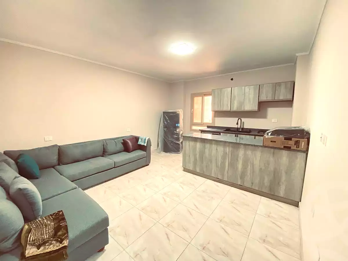 https://aqarmap.com.eg/ar/listing/6321976-for-rent-cairo-6th-of-october-el-ahyaa-neighborhood-2nd-divided-from-al-kafrawei-st
