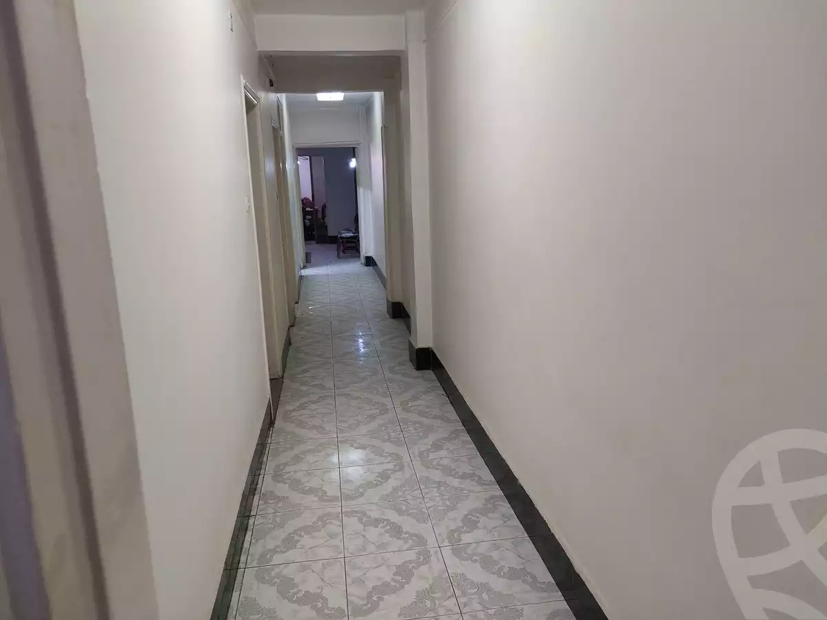 https://aqarmap.com.eg/en/listing/6322673-for-sale-cairo-helwan-helwan-el-sharkeya-ryad-pasha-st