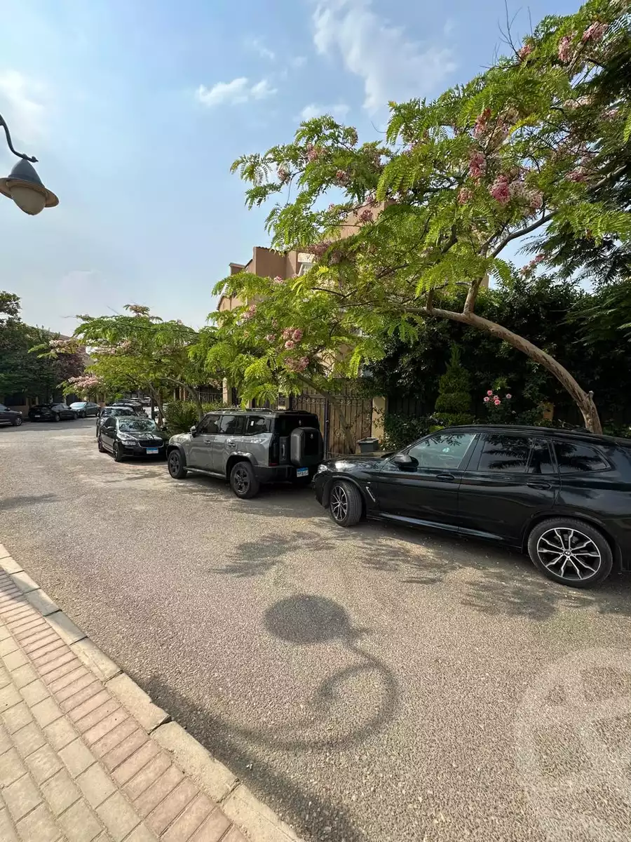 https://aqarmap.com.eg/ar/listing/6326048-for-sale-cairo-new-cairo-compounds-les-rois