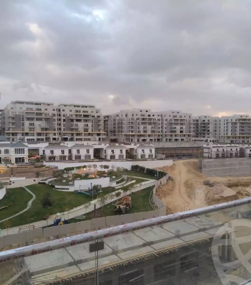 https://aqarmap.com.eg/ar/listing/6326219-for-sale-cairo-new-cairo-compounds-mwntn-fyw-y-syty-club-park-mountain-view-icity