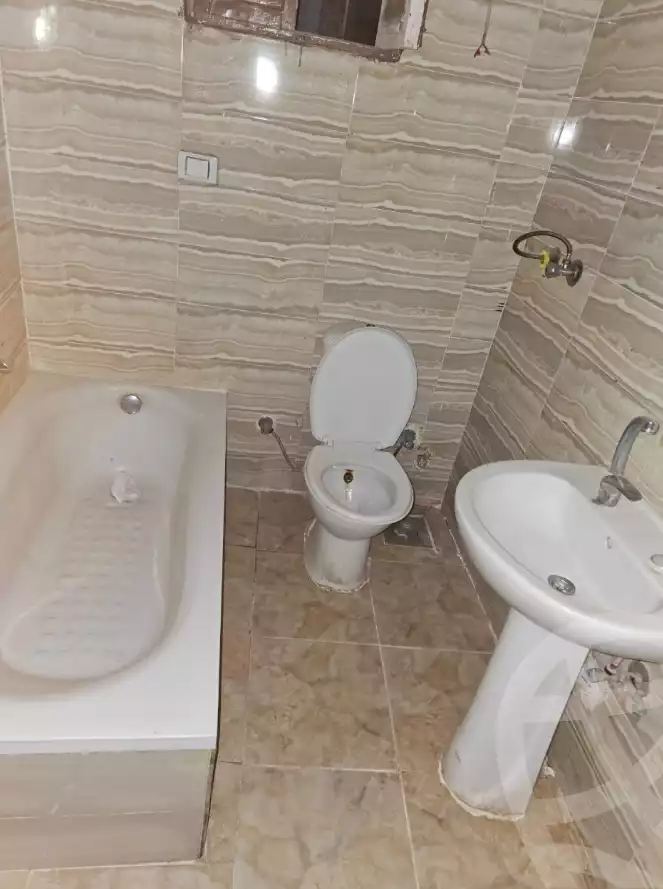 https://aqarmap.com.eg/en/listing/6326682-for-sale-cairo-ain-shams-6-october-st