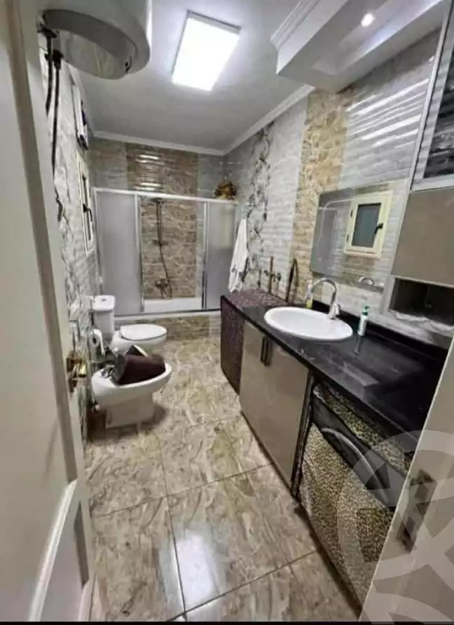 https://aqarmap.com.eg/ar/listing/6326786-for-sale-alexandria-camp-cesar-abou-quer-st