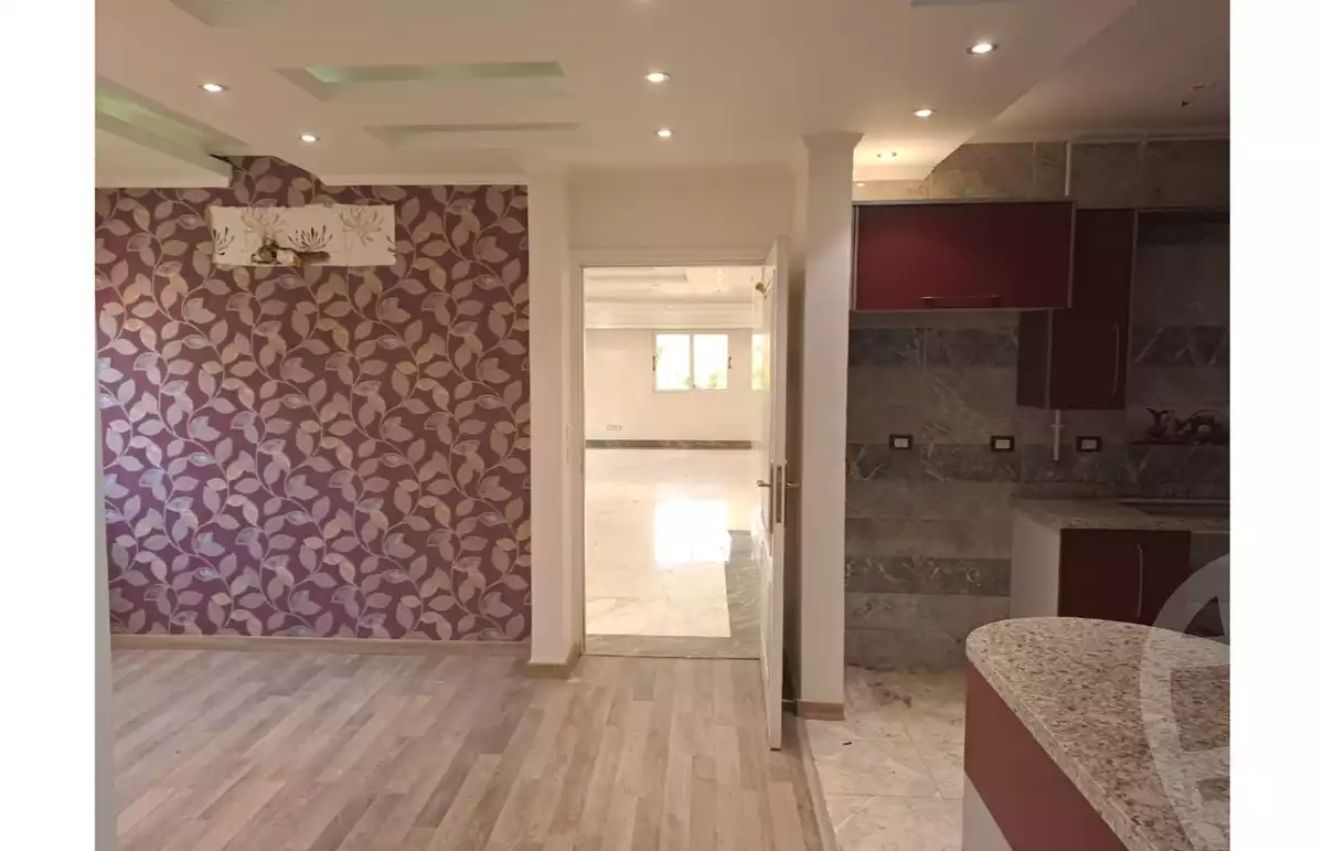 https://aqarmap.com.eg/en/listing/6327962-for-sale-cairo-el-sheikh-zayed-city-compounds-continental-gardens