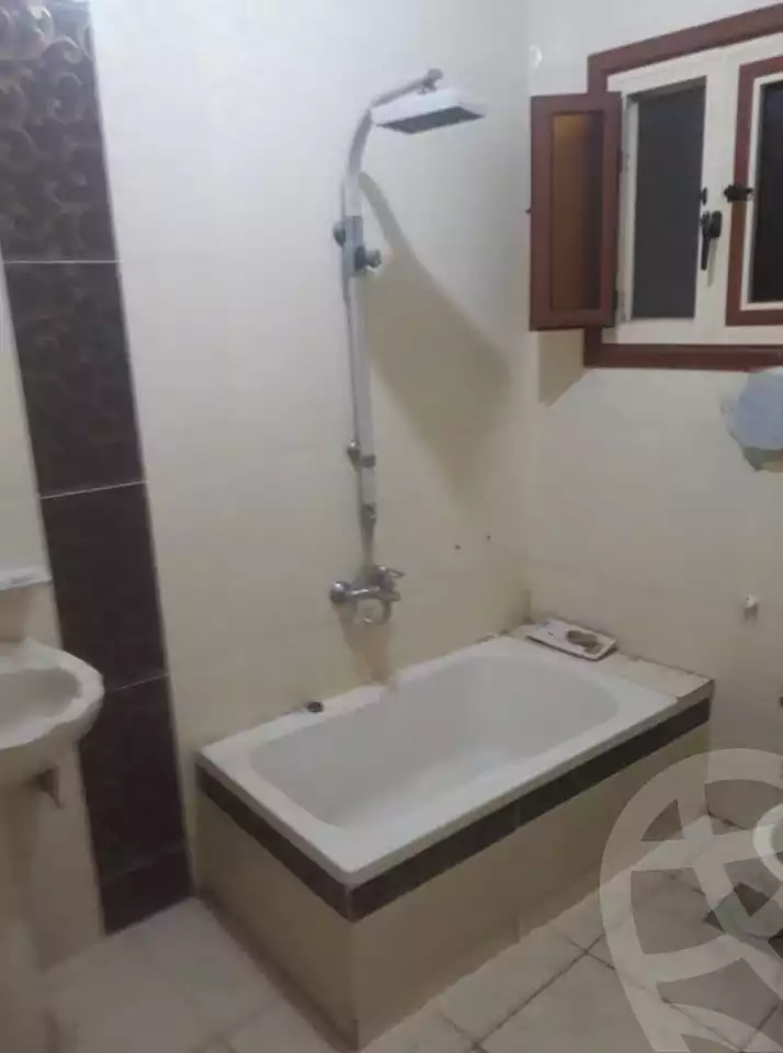 https://aqarmap.com.eg/ar/listing/6328991-for-rent-alexandria-l-jmy-lbytsh