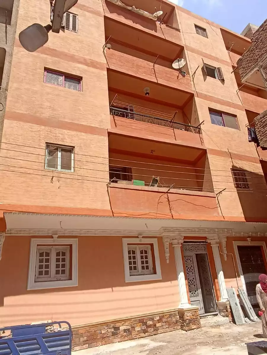 https://aqarmap.com.eg/ar/listing/6329826-for-sale-qalyubia-qlioub-blqs