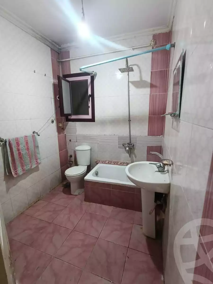 https://aqarmap.com.eg/en/listing/6330210-for-sale-alexandria-bahray-el-anfoshy-al-gomrok-al-kadem-st