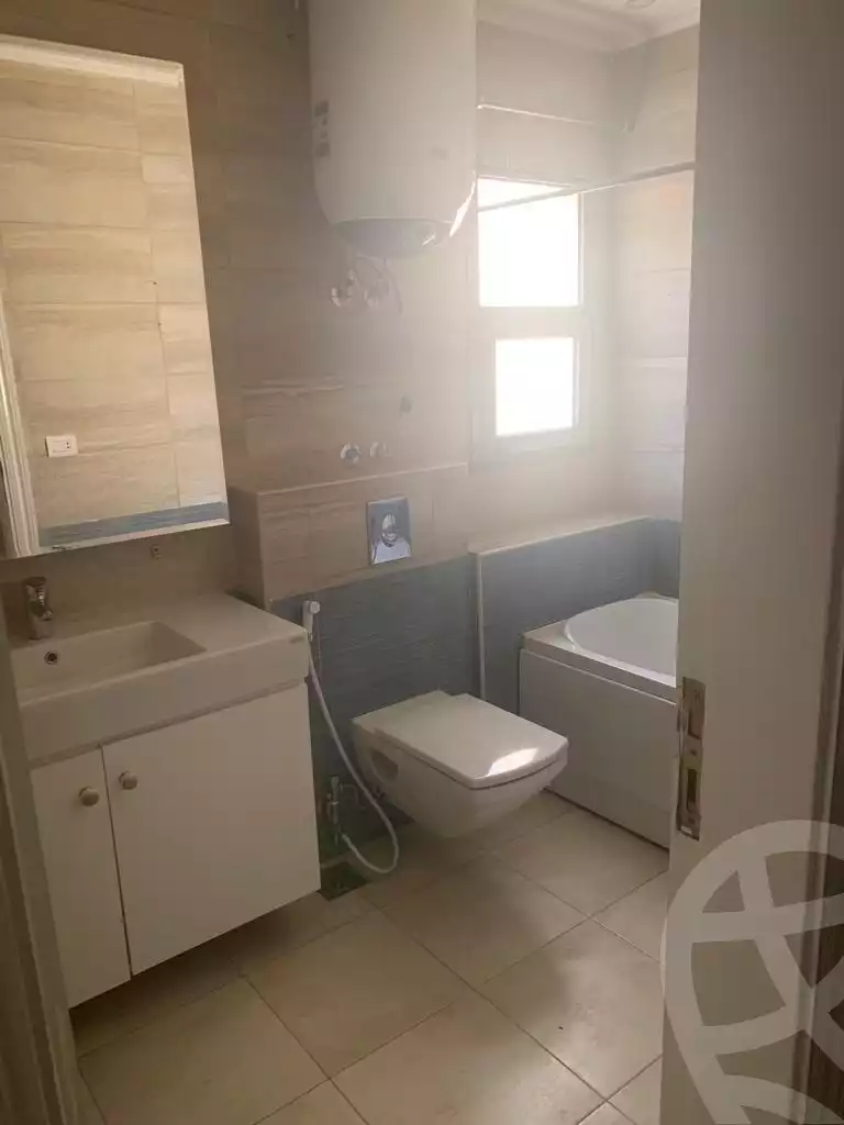 https://aqarmap.com.eg/ar/listing/6330622-for-rent-cairo-el-sheikh-zayed-city-compounds-kmbwnd-wyst-twn-swdyk