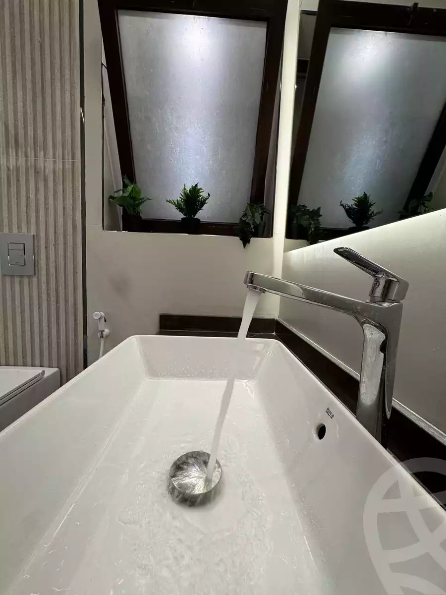https://aqarmap.com.eg/ar/listing/6334838-for-sale-cairo-el-sheikh-zayed-city-compounds-kmbwnd-wn-16-swdyk