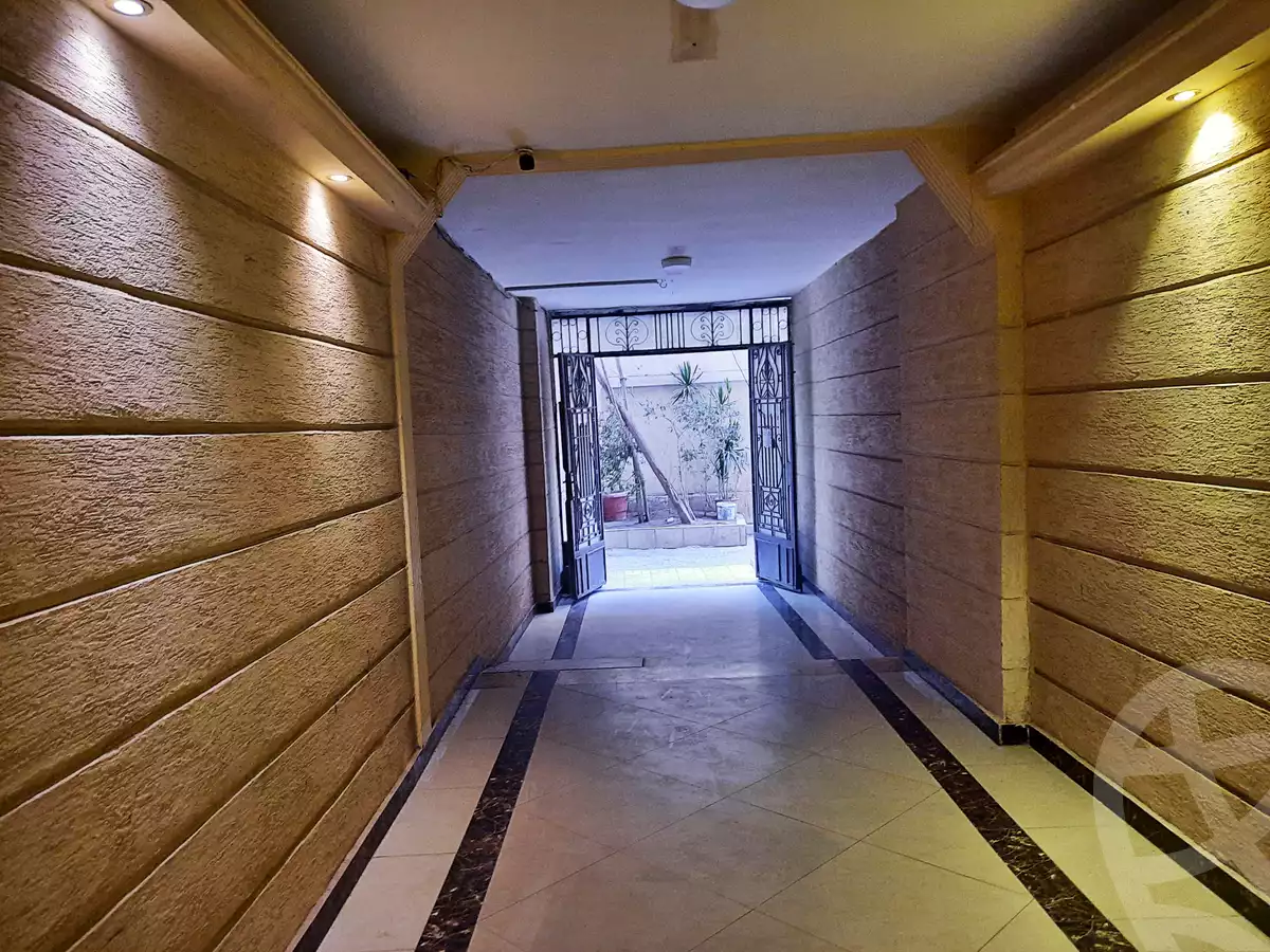 https://aqarmap.com.eg/en/listing/6334842-for-rent-alexandria-roshdy-roushdy-st