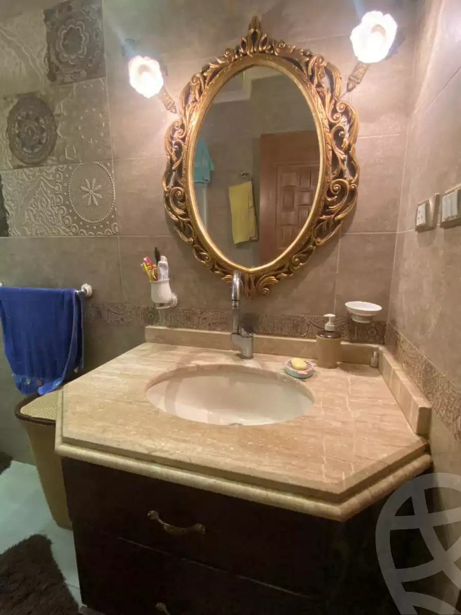 https://aqarmap.com.eg/ar/listing/6335305-for-sale-alexandria-sydy-bshr-sydy-bshr-qbly-mostafa-kamel-st