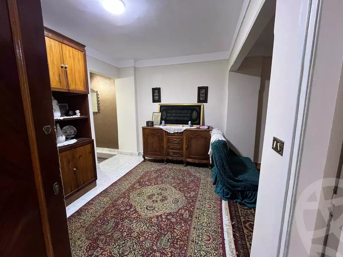 https://aqarmap.com.eg/ar/listing/6336857-for-rent-alexandria-camp-cesar-mamfeis-st
