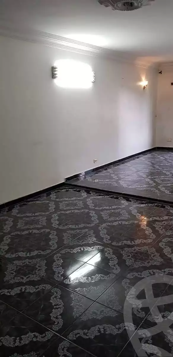 https://aqarmap.com.eg/ar/listing/6337568-for-sale-cairo-helwan-helwan-el-sharkeya-saleh-sobhy-st