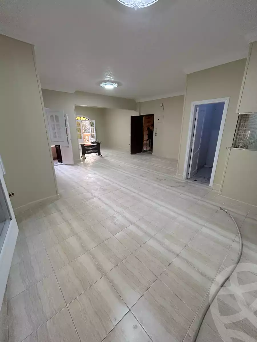 https://aqarmap.com.eg/ar/listing/6338505-for-sale-cairo-new-cairo-el-ahyaa-first-neighborhood-street-2