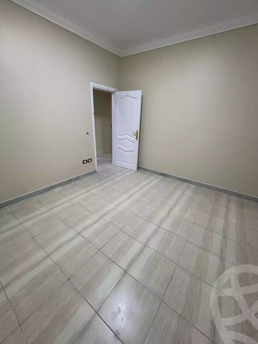 https://aqarmap.com.eg/ar/listing/6338505-for-sale-cairo-new-cairo-el-ahyaa-first-neighborhood-street-2