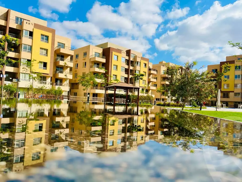 https://aqarmap.com.eg/ar/listing/6339369-for-sale-cairo-6th-of-october-compounds-promenade-residence