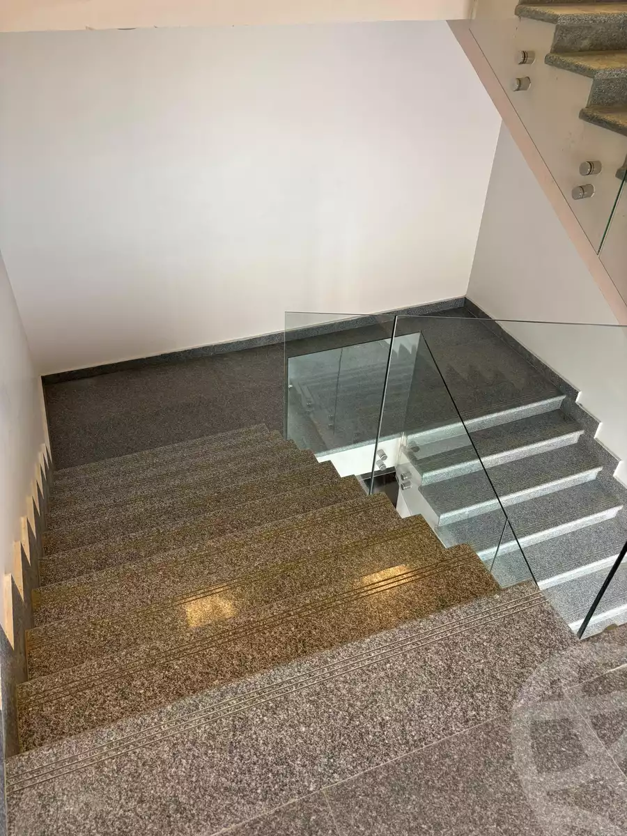 https://aqarmap.com.eg/ar/listing/6339484-for-rent-cairo-new-cairo-compounds-the-square
