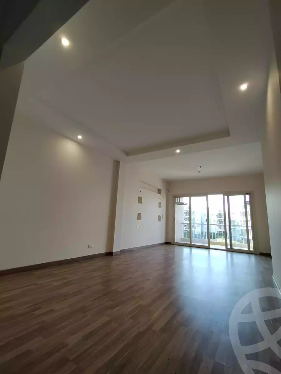 https://aqarmap.com.eg/en/listing/6339610-for-sale-cairo-el-sheikh-zayed-city-compounds-dh-drys