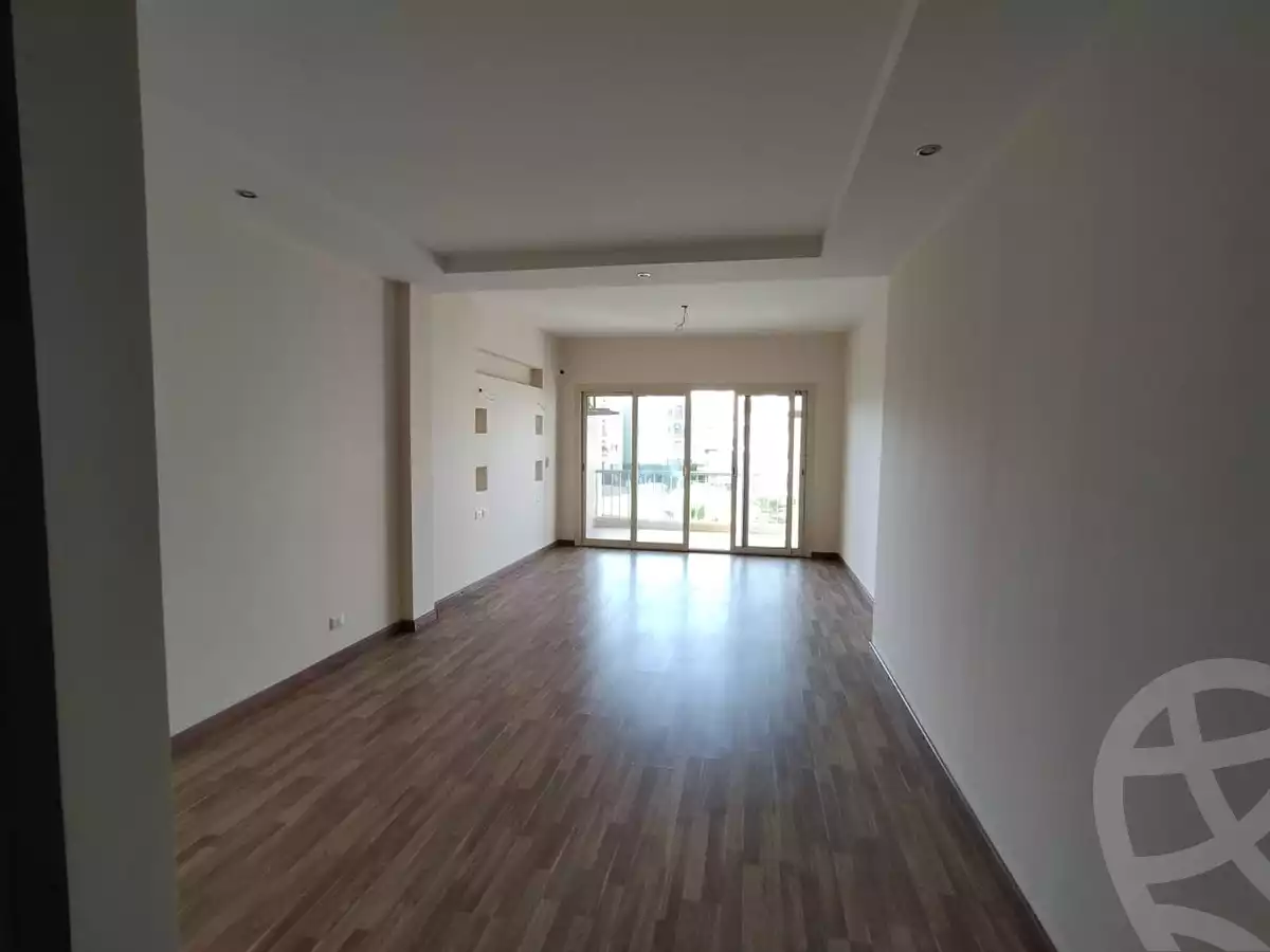 https://aqarmap.com.eg/en/listing/6339610-for-sale-cairo-el-sheikh-zayed-city-compounds-dh-drys