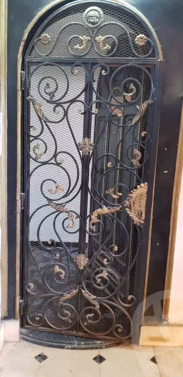 https://aqarmap.com.eg/ar/listing/6342257-for-sale-cairo-helwan-helwan-el-sharkeya-saleh-sobhy-st