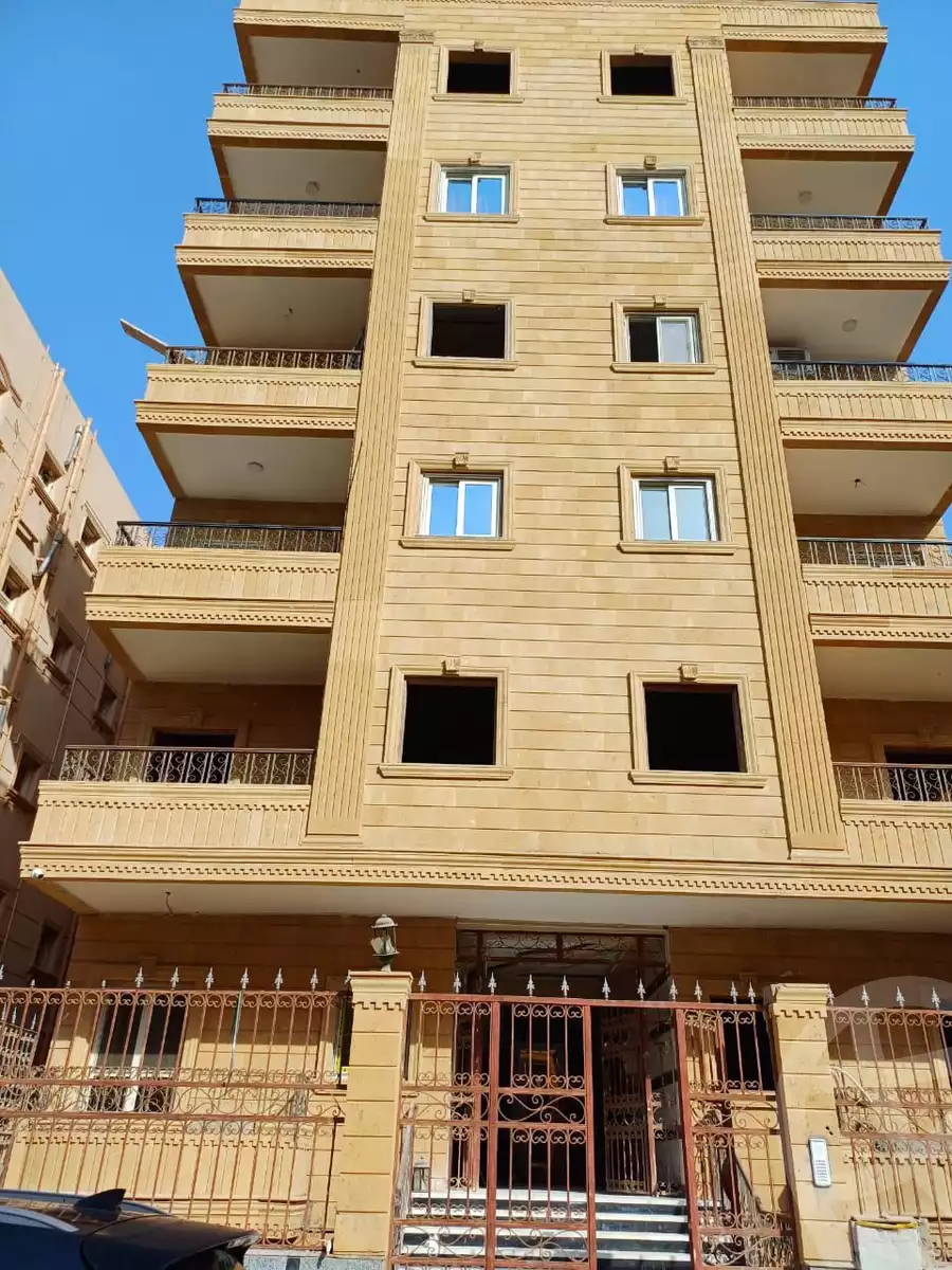https://aqarmap.com.eg/en/listing/6343009-for-sale-cairo-new-cairo-compounds-el-mostashareen-compound