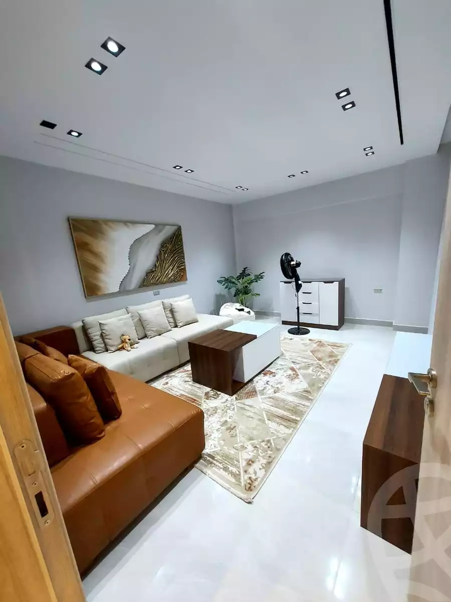 https://aqarmap.com.eg/ar/listing/6343615-for-rent-cairo-new-cairo-compounds-mwntn-fyw-y-syty-club-park-mountain-view-icity