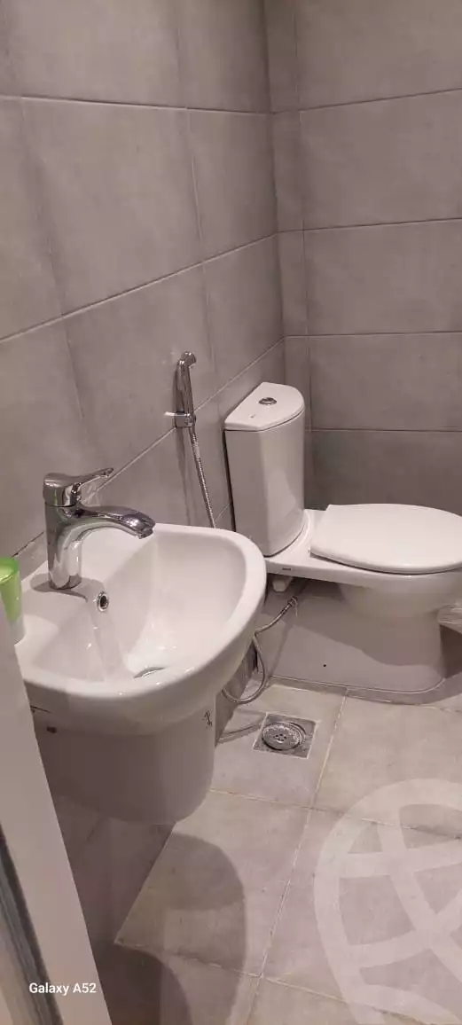 https://aqarmap.com.eg/ar/listing/6344056-for-rent-cairo-new-cairo-el-lotus-lotus-south