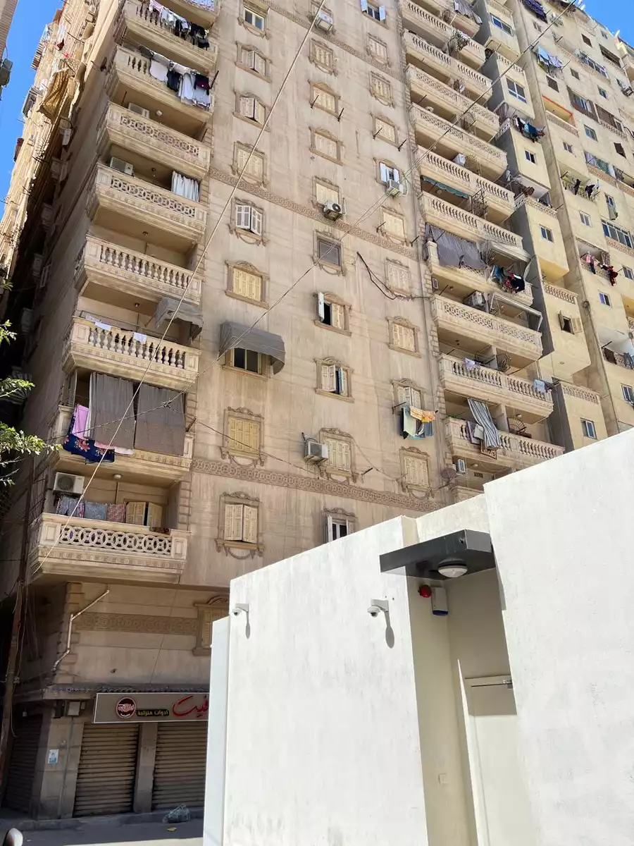 https://aqarmap.com.eg/ar/listing/6345016-for-sale-alexandria-lsywf-al-saaeh-sq