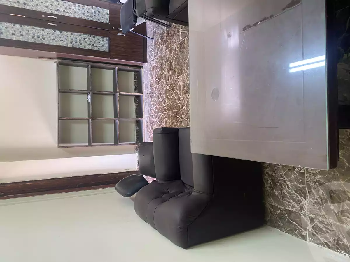 https://aqarmap.com.eg/ar/listing/6345110-for-sale-cairo-6th-of-october-el-ahyaa-neighborhood-4th-neighbourhood-1