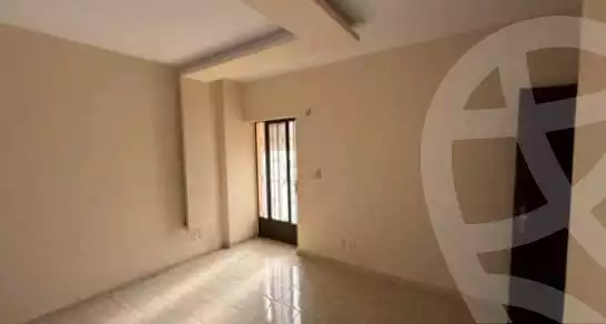 https://aqarmap.com.eg/ar/listing/6345121-for-sale-cairo-new-cairo-lrhb-city-phase-5-talaat-mostafa-st