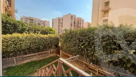 https://aqarmap.com.eg/ar/listing/6345121-for-sale-cairo-new-cairo-lrhb-city-phase-5-talaat-mostafa-st