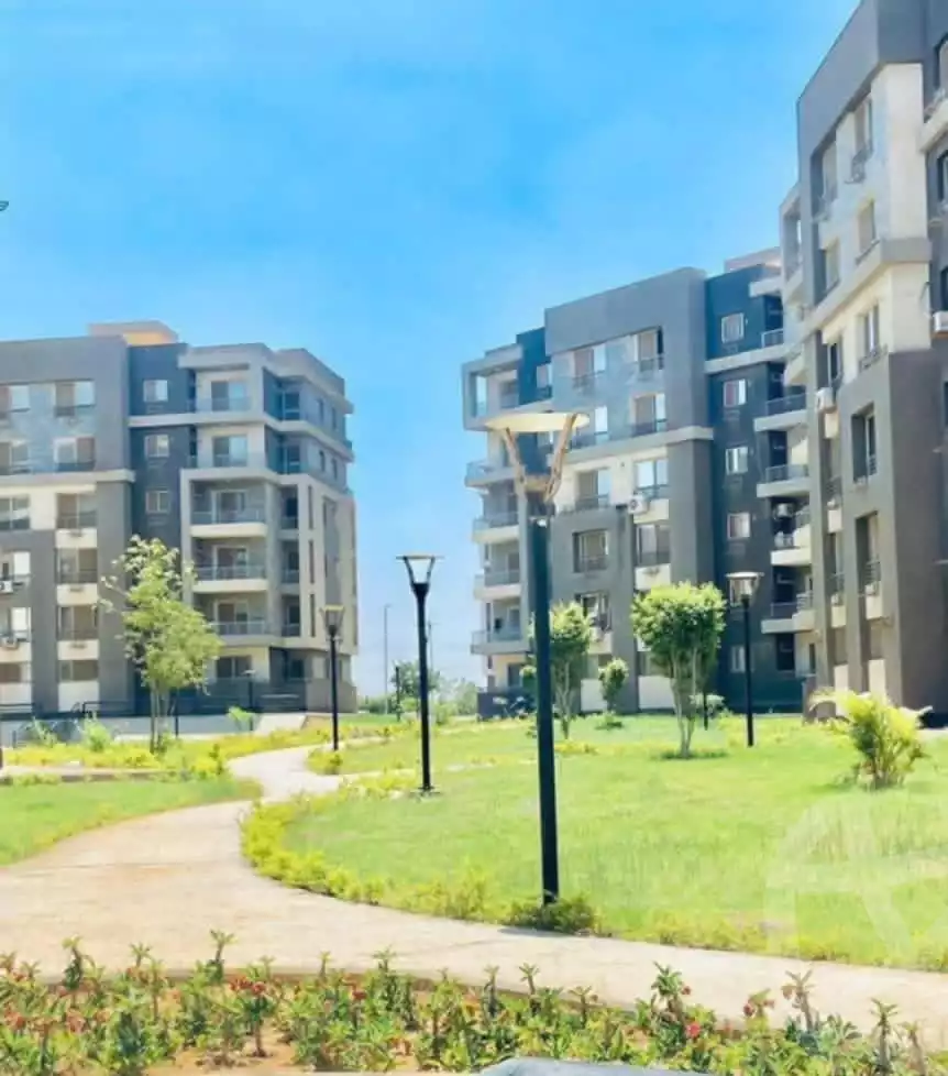 https://aqarmap.com.eg/en/listing/6346178-for-sale-cairo-el-sheikh-zayed-city-compounds-dr-msr