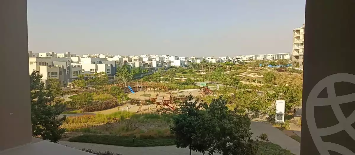 https://aqarmap.com.eg/ar/listing/6259840-for-rent-cairo-new-cairo-compounds-hyde-park-centre-ville-hyde-park