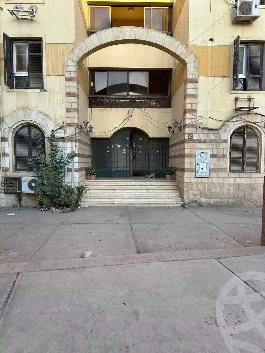 https://aqarmap.com.eg/en/listing/6351346-for-rent-cairo-el-sheikh-zayed-city-compounds-hadayek-el-mohandiseen