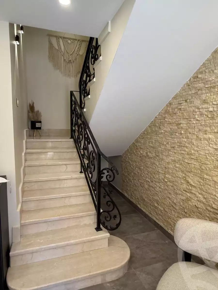https://aqarmap.com.eg/ar/listing/6351664-for-sale-cairo-6th-of-october-hadaeq-october-kmbwnd-fy-hdyq-ktwbr-shjr-ryzydns-y-jy-y-llttwyr