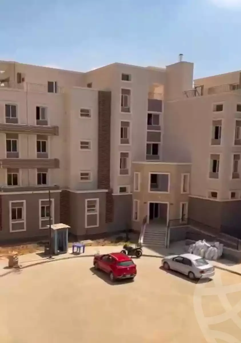 https://aqarmap.com.eg/en/listing/6351743-for-sale-cairo-6th-of-october-compounds-october-plaza