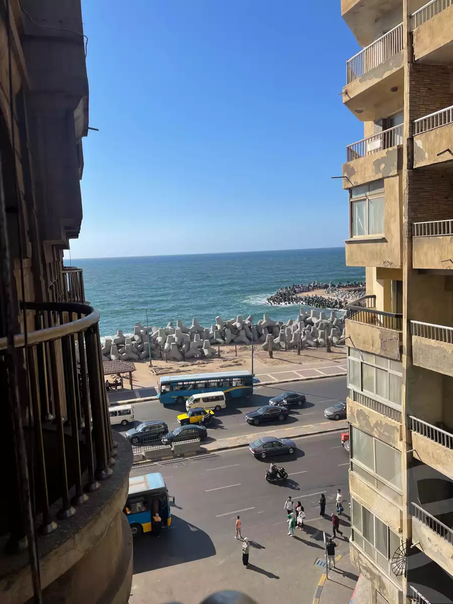 https://aqarmap.com.eg/ar/listing/6332291-for-sale-alexandria-lauran-shaarawy-st