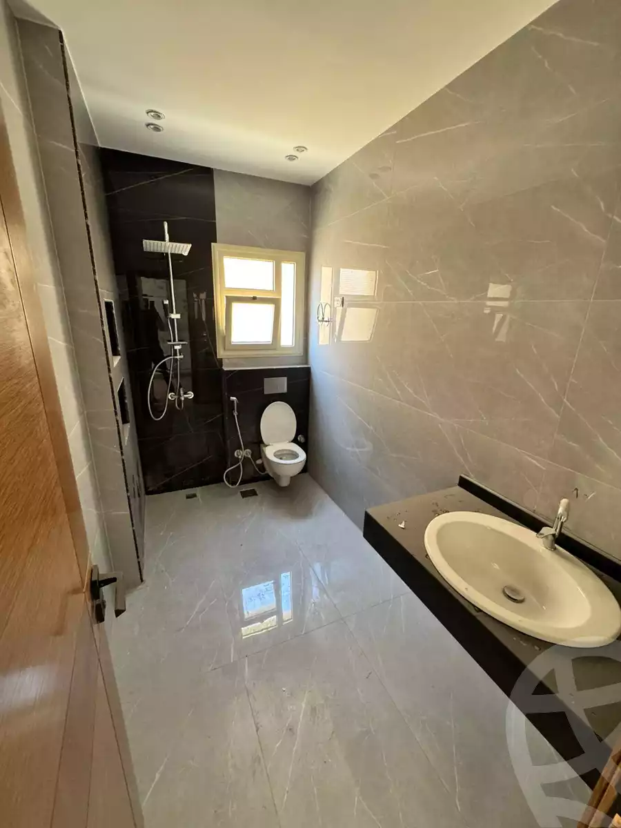 https://aqarmap.com.eg/ar/listing/6353078-for-rent-cairo-new-cairo-compounds-el-mostashareen-compound