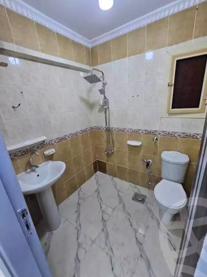 https://aqarmap.com.eg/en/listing/6354747-for-sale-alexandria-l-jmy-el-hanouvel-el-kholafaa-el-rashdeen-st