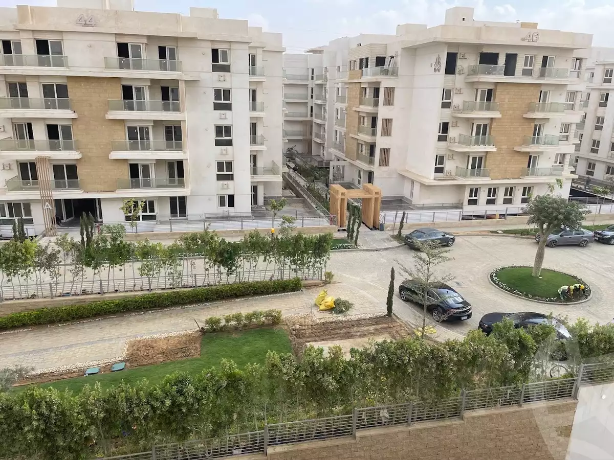 https://aqarmap.com.eg/ar/listing/6356009-for-sale-cairo-6th-of-october-compounds-mountain-view-icity-october-mv-park-mountain-view-icity-october