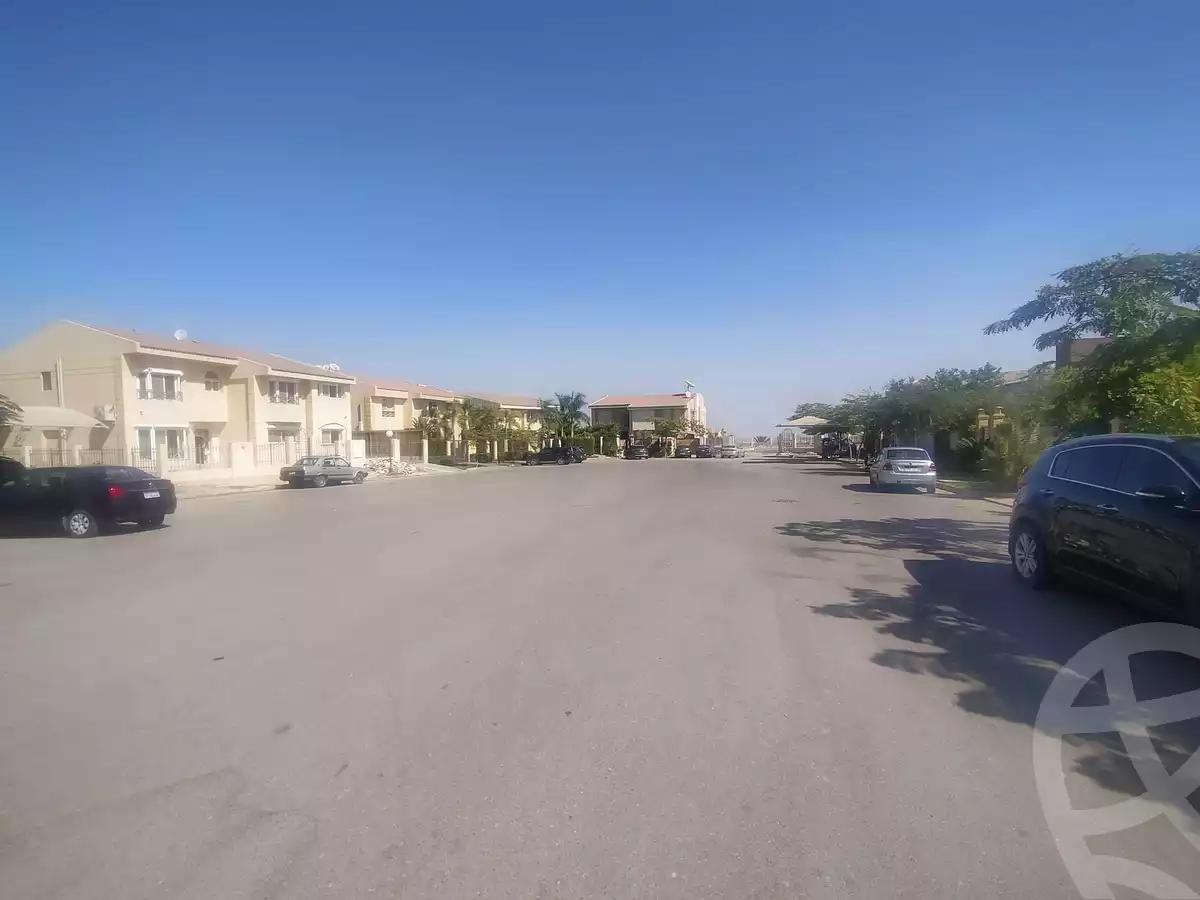 https://aqarmap.com.eg/ar/listing/6356391-for-sale-cairo-el-sheikh-zayed-city-compounds-el-rabwa